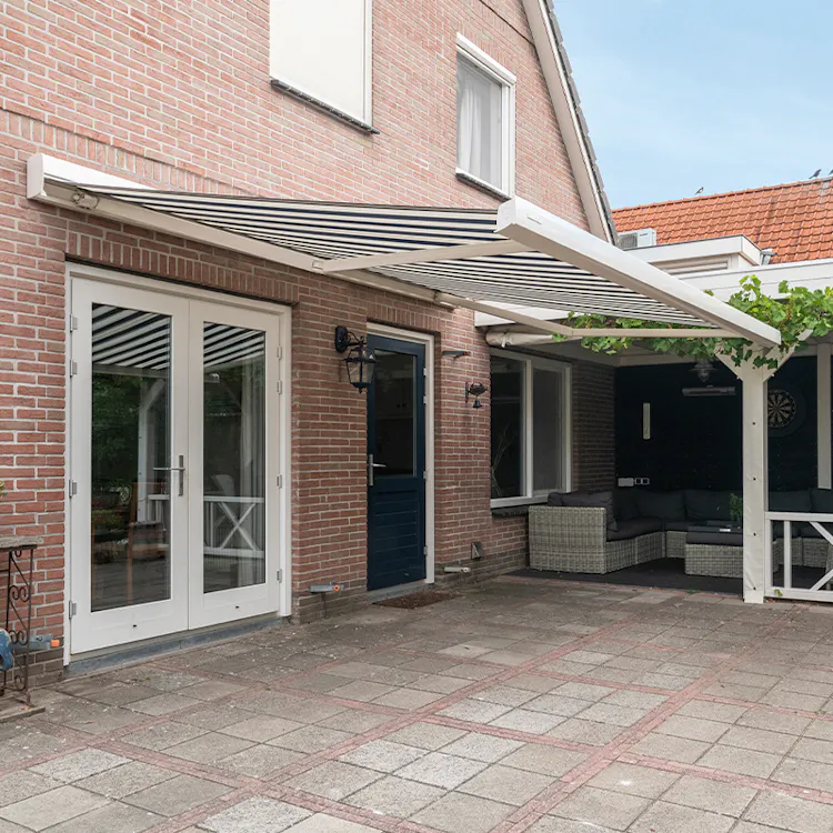 B24 zonnescherm | Brustor