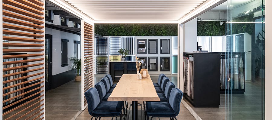 › Bezoek onze showrooms